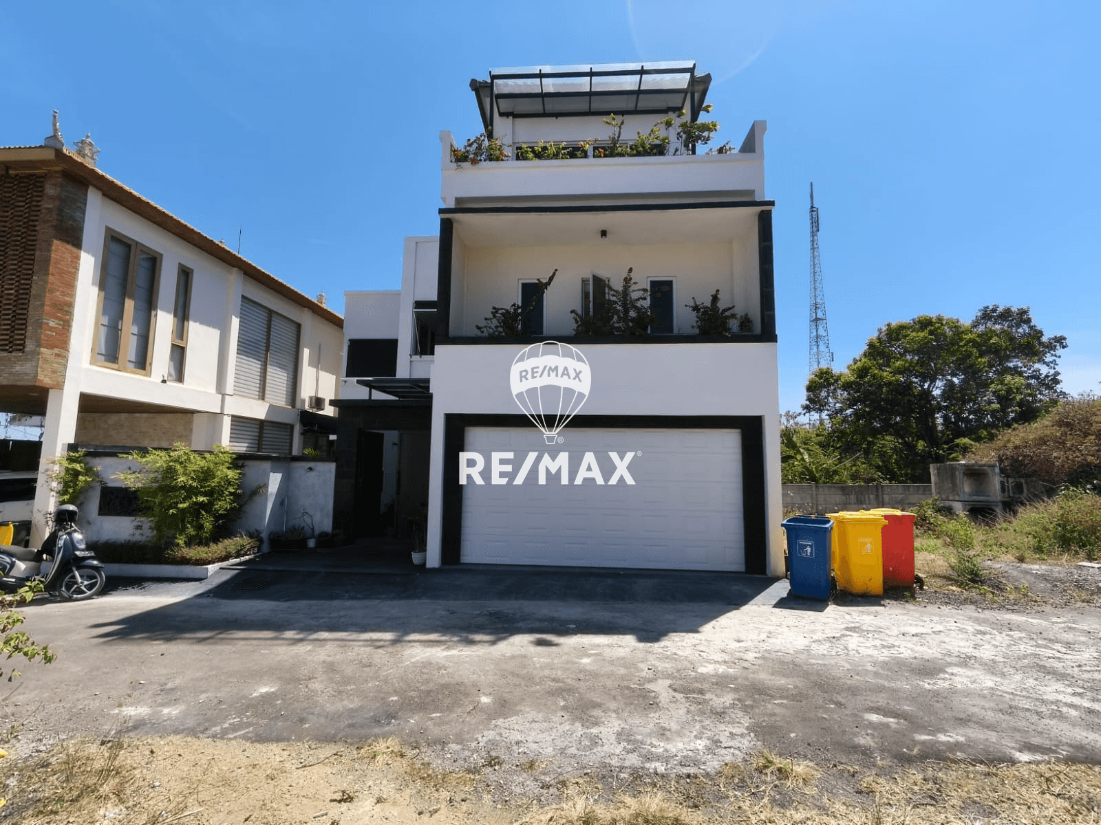 Dijual Vila Area Dharmawangsa Selatan Pandawa