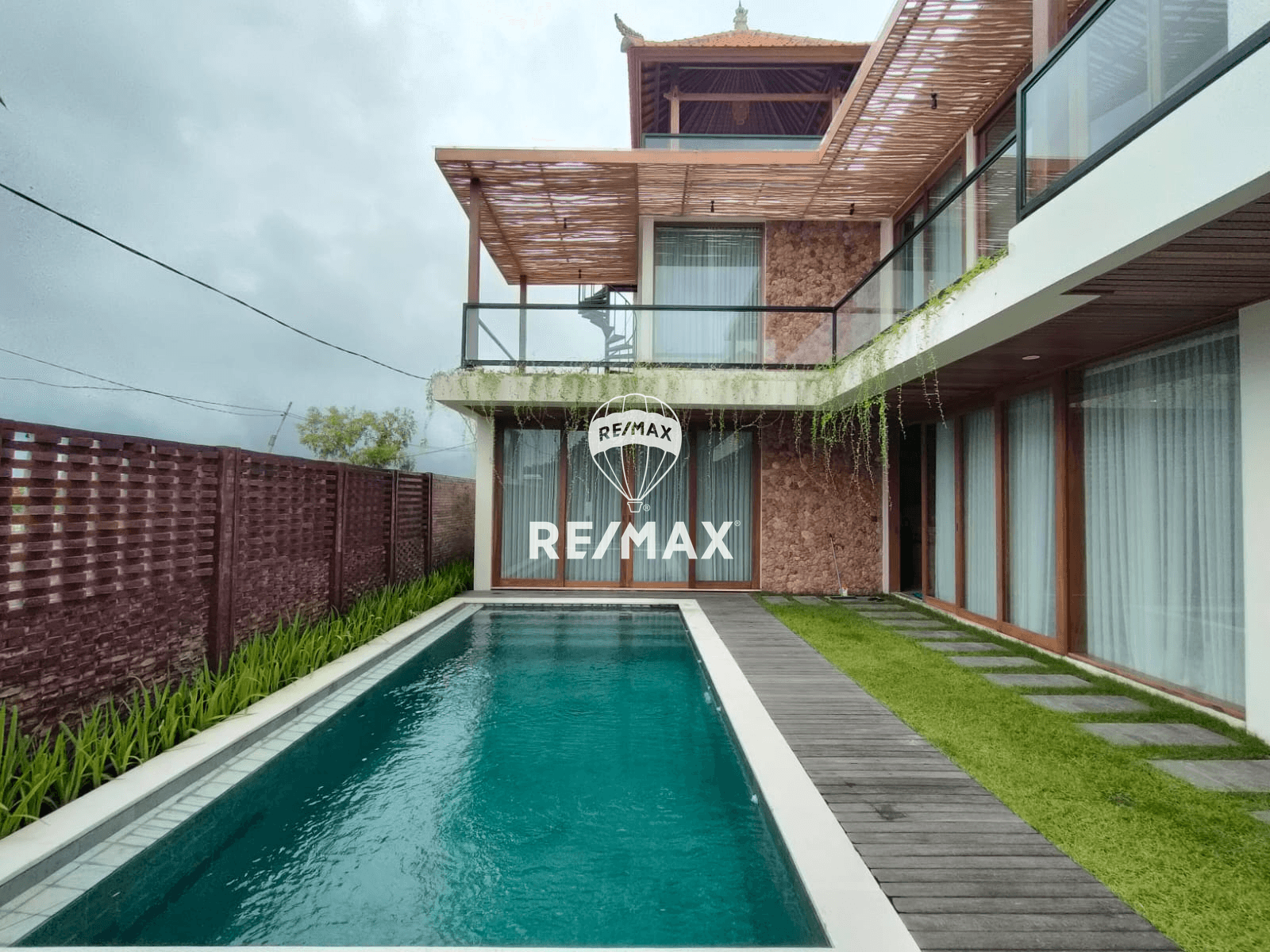 Dijual Villa Dharmawangsa Pandawa
