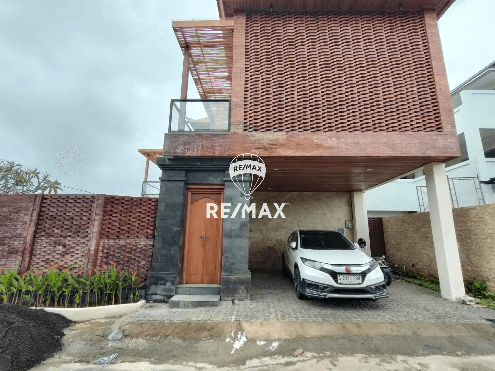 Dijual Villa Dharmawangsa Pandawa