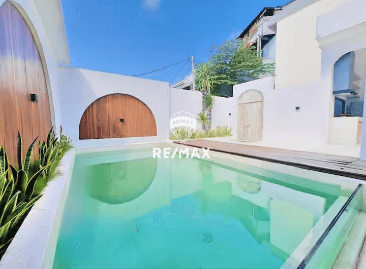 Dijual Villa model Santorini cluster area