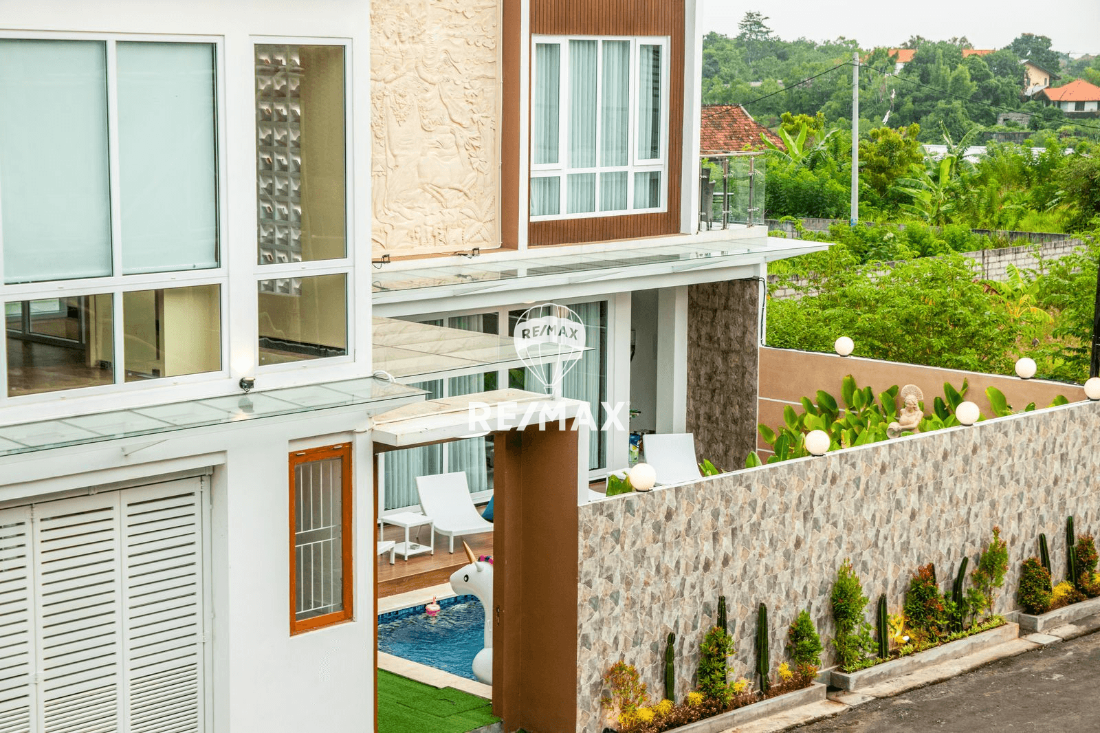 Dijual Villa Lokasi Dharmawangsa Pandawa